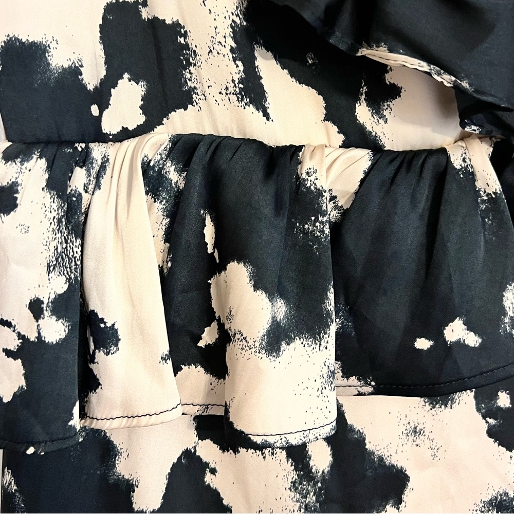 BARDOT Navy/Cream Blue Ruffle Wrap Dress - Size
6/S - Picture 4 of 8